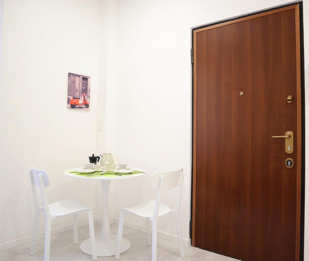Navigli Tiny Bright House Apartment Milan Exterior photo